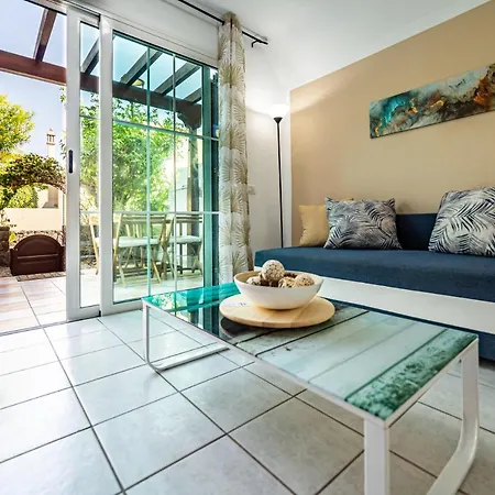 La Dorada En Rocas Del Mar Costa Del Silencio